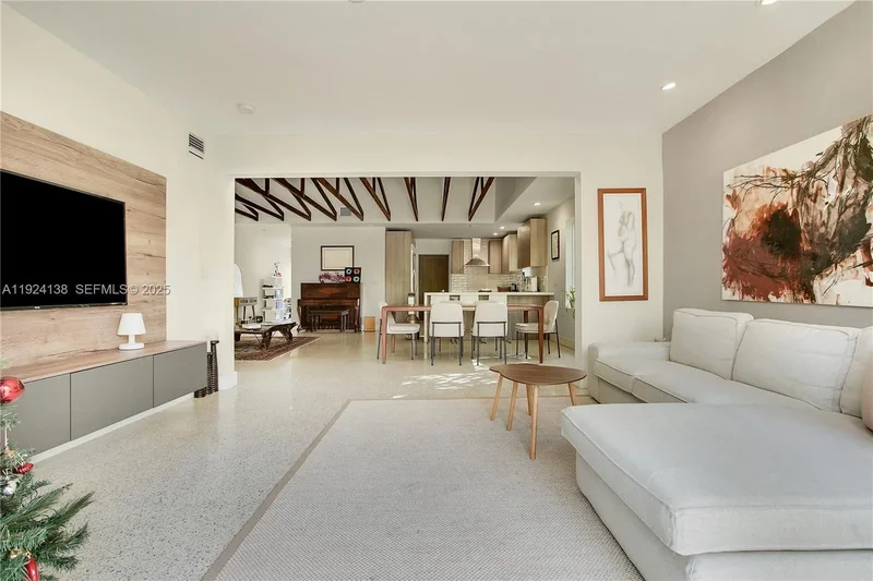 9008 Dickens Ave, Bal Harbour, Florida, United States. - Photo 13