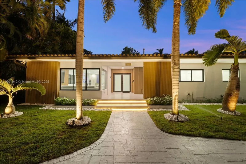 1117 Adams St, Hollywood, Florida, United States. - Photo 8