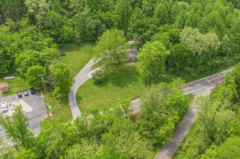 9005 Highway 100, Nashville, TN 37221, Nashville, Tennessee, United States. - Photo 18