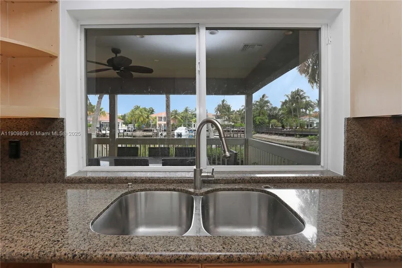 1108 Washington St, Hollywood, Florida, United States. - Photo 12