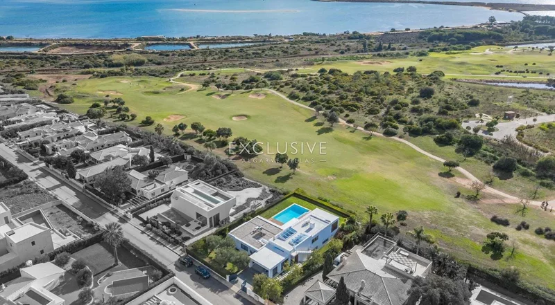 PALMARES, Faro, Odiaxere, Algarve, Portugal. - Photo 63