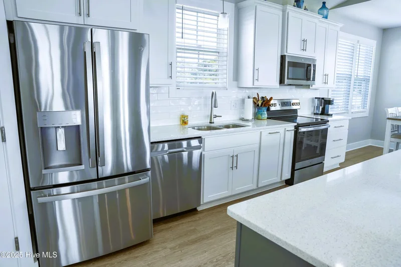 207 Fairview Street, Atlantic Beach, NC 28512, Atlantic Beach, North Carolina, United States. - Photo 30