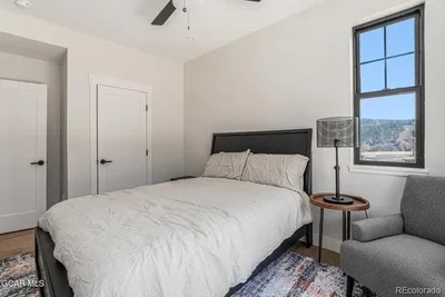 Thumbnail 24