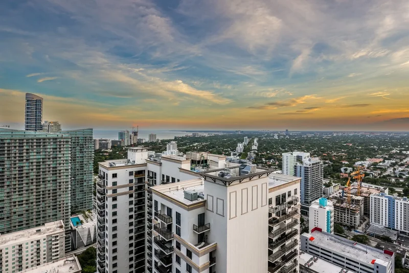 55 SW 9th St 3906, Miami, FL 33130, Miami, Florida, United States. - Photo 11