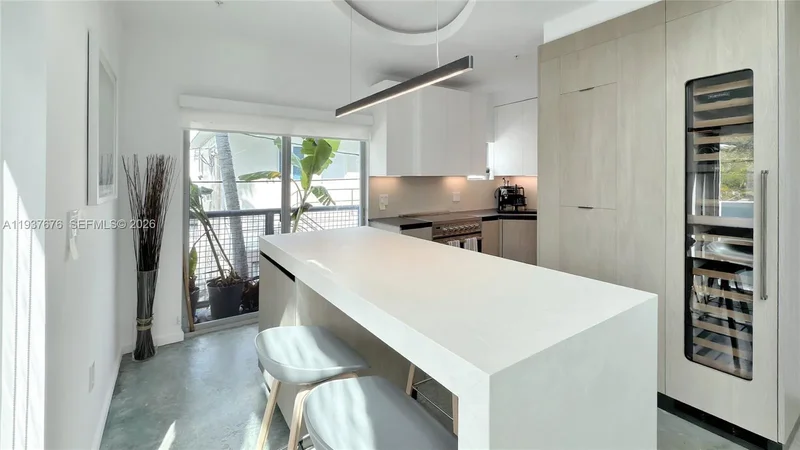734 Michigan Ave 7, Miami Beach, Florida, United States. - Photo 7