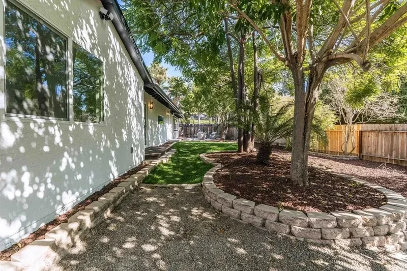 2275 Ivy Road, Oceanside, California, United States. - Photo 29