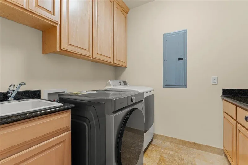 2100 Stone Ridge Drive, Watsonville, California, United States. - Photo 39