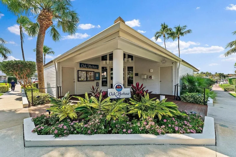 32 Grand Bay Circle, North Palm Beach, Florida, United States. - Photo 54