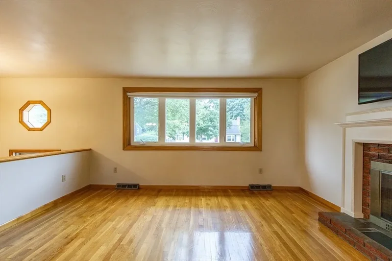 72 Rogers Dr., Stoughton, MA 02072, Stoughton, Massachusetts, United States. - Photo 3