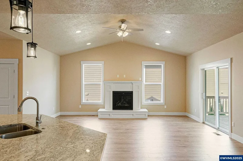 708 NW George Ct, Sublimity, Oregon, United States. - Photo 19