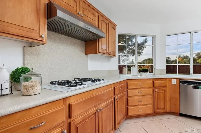 762 Hillsboro Way, San Marcos, CA 92069, San Marcos, California, United States. - Photo 32