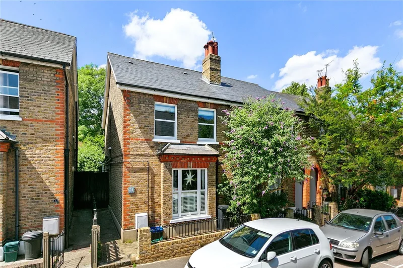 Houblon Road, Richmond, TW10, Richmond, England, United Kingdom. - Photo 2