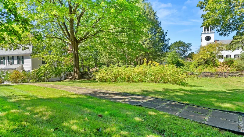 7 Hubbard St, Lenox, MA 01240, Lenox, Massachusetts, United States. - Photo 43