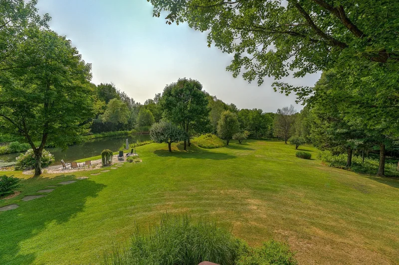 600 Ch. Schweizer, Sutton, Quebec, Canada. - Photo 12