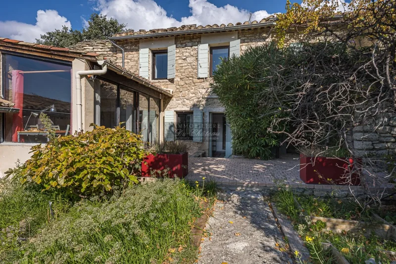 Gordes, Provence-Alpes-Côte d'Azur, France. - Photo 7
