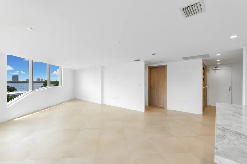 1135 103rd St Unit# 408, Bay Harbor Islands, FL 33154, Bal Harbour, Florida, United States. - Photo 2