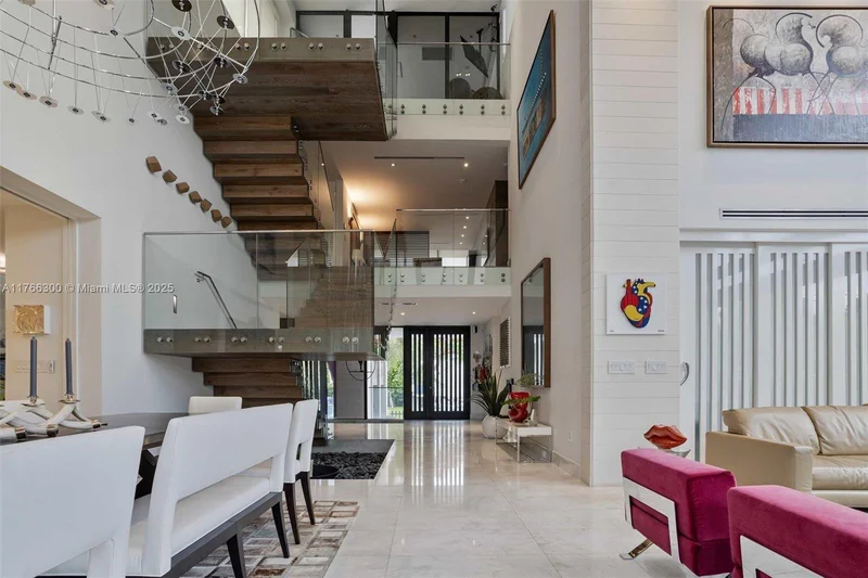 610 Harbor Cir, Key Biscayne, Florida, United States. - Photo 3