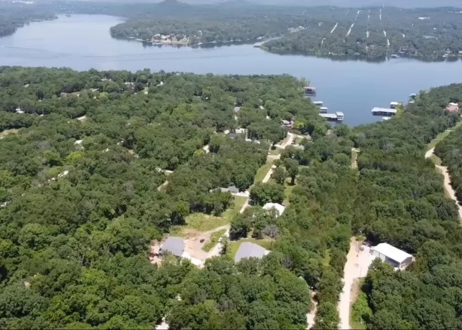 97 Sparrow Lane, Shell Knob, MO 65747, Shell Knob, Missouri, United States. - Photo 66