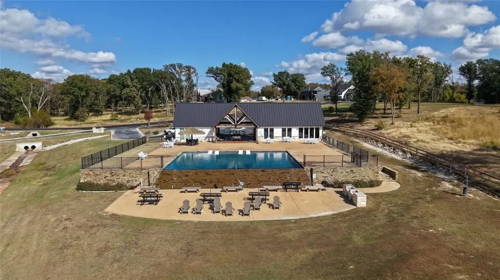 313 Cedar Creek Landing Lane, Mabank, Texas, United States. - Photo 28
