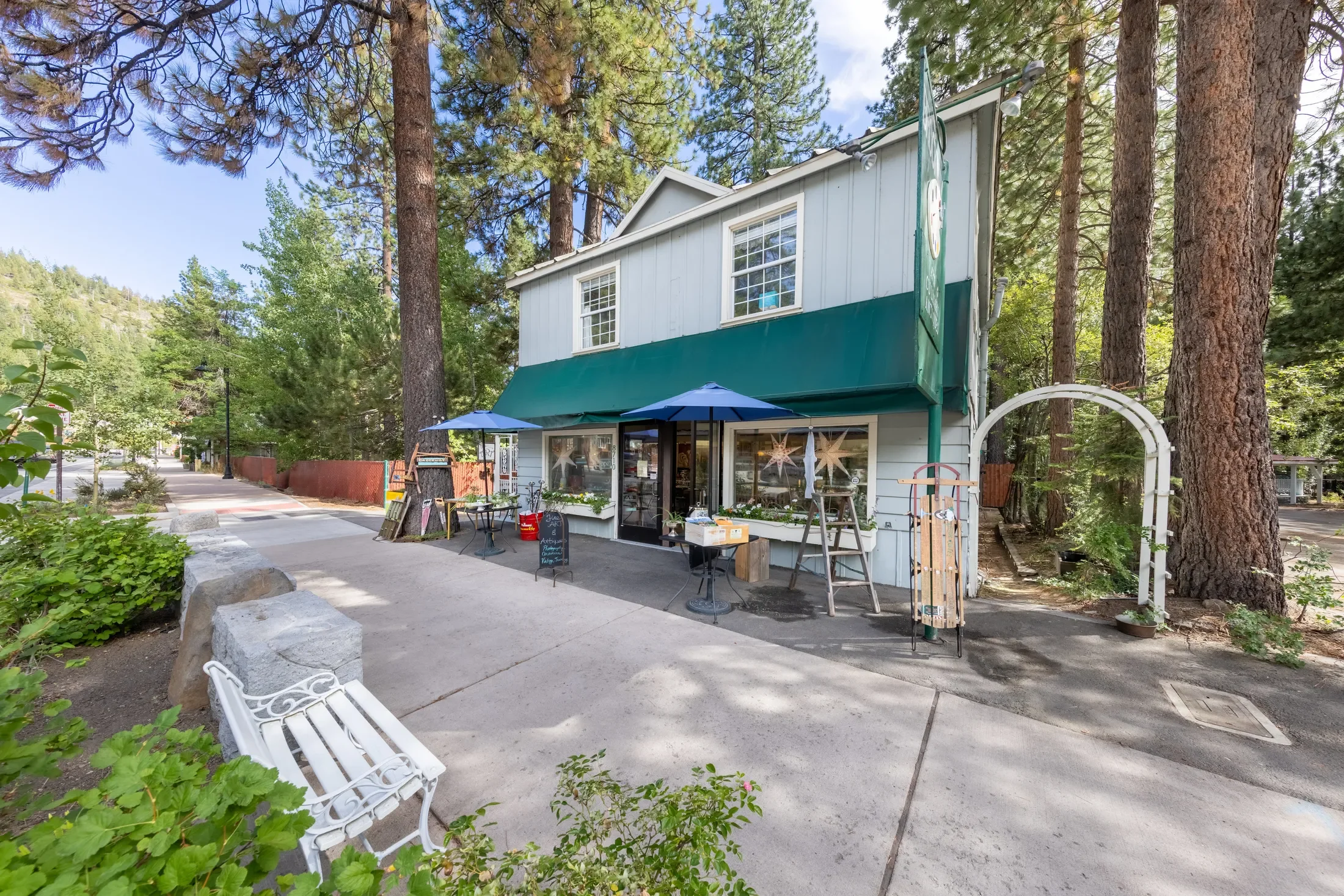 8710 North Lake Blvd, Kings Beach, CA 96143, Kings Beach, California, United States. - Photo 4