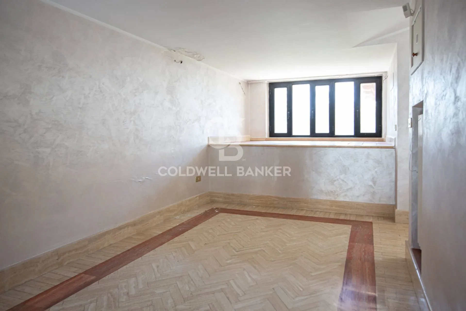 via IV novembre 22, Campobasso, Molise, Italy. - Photo 60