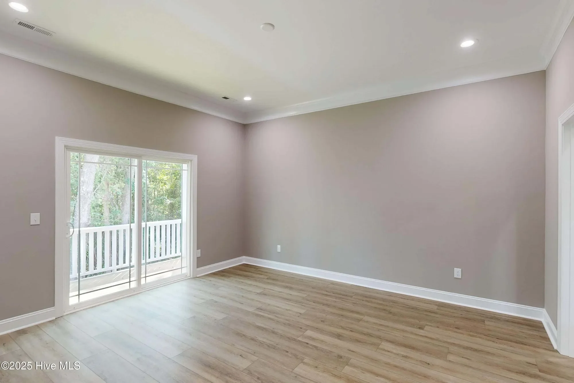Gallery photo 2