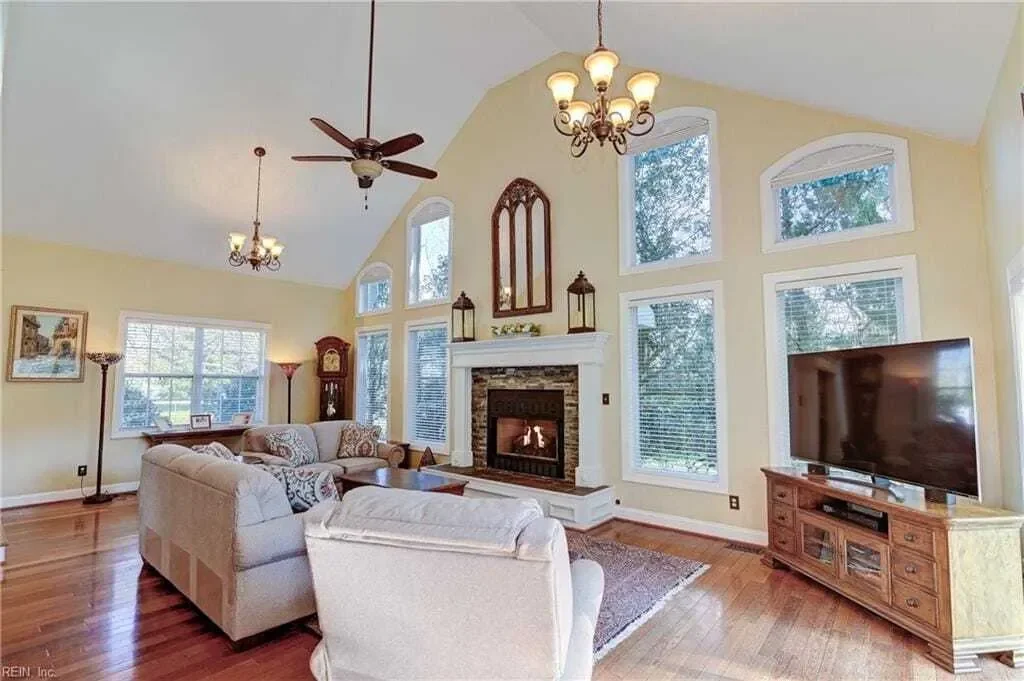 Gallery photo 6