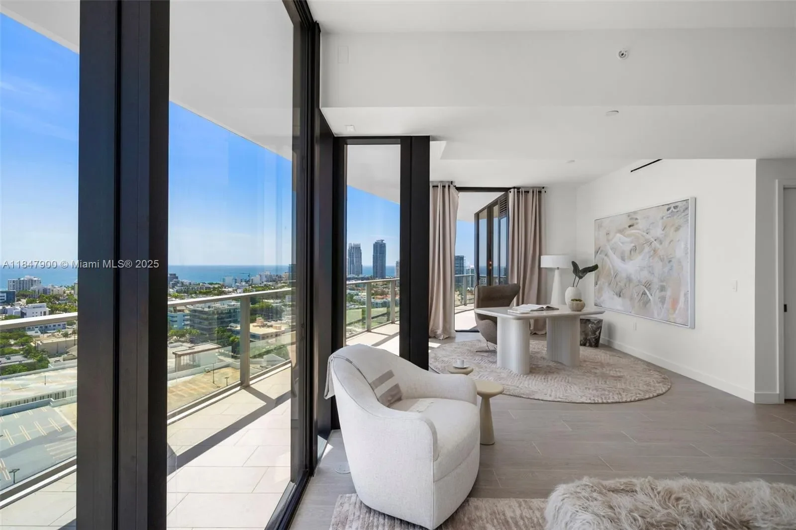 Miami Beach, Florida, United States. - Photo 37