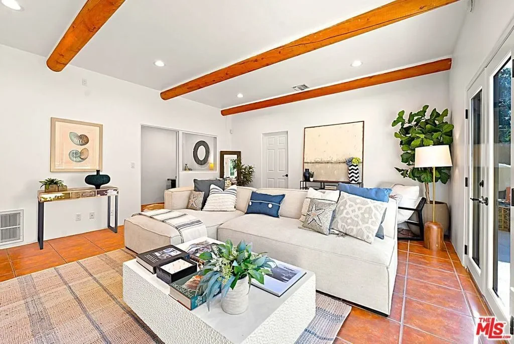 25648 Timpangos Drive, Hidden Hills, California, United States. - Photo 21