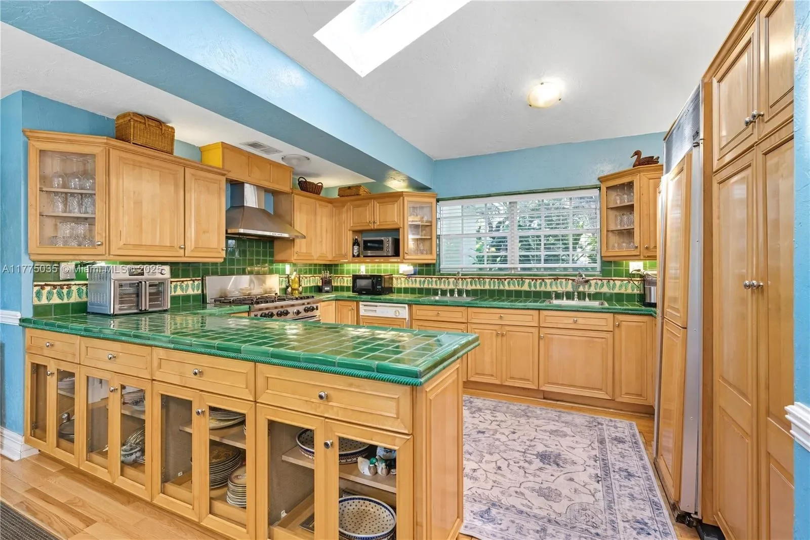 4160 Lybyer Ave, Miami, Florida, United States. - Photo 2