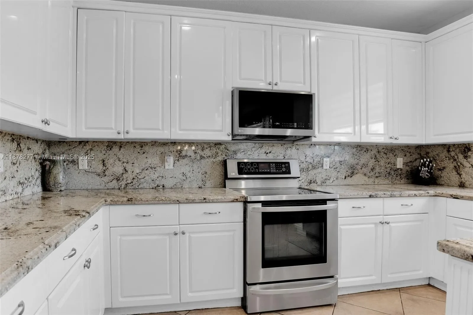 1242 Peregrine Way, Weston, Florida, United States. - Photo 14