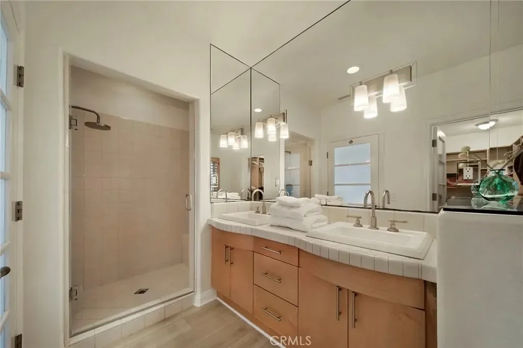 Gallery photo 4