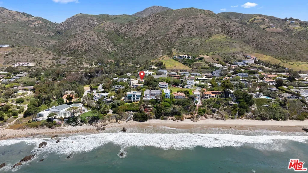 31830 Broad Beach Road, Malibu, California, United States. - Photo 18