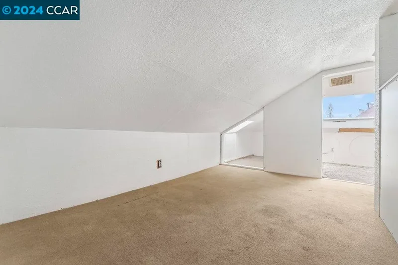 3134 Pleitner Ave, Oakland, California, United States. - Photo 17