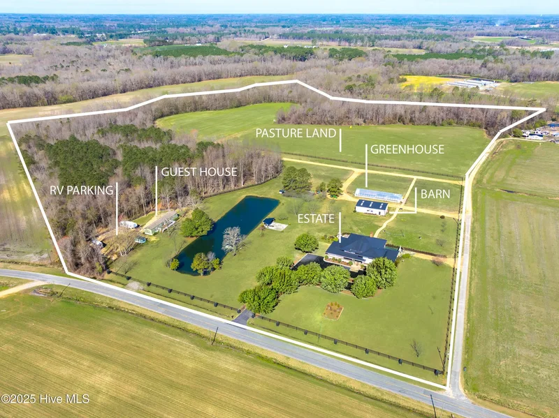 410 E Barefoot Road, Newton Grove, North Carolina, United States. - Photo 17