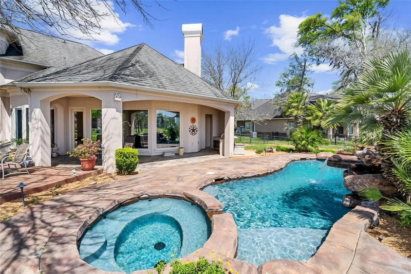 843 Royal Lakes Boulevard, Rosenberg, Texas, United States. - Photo 14