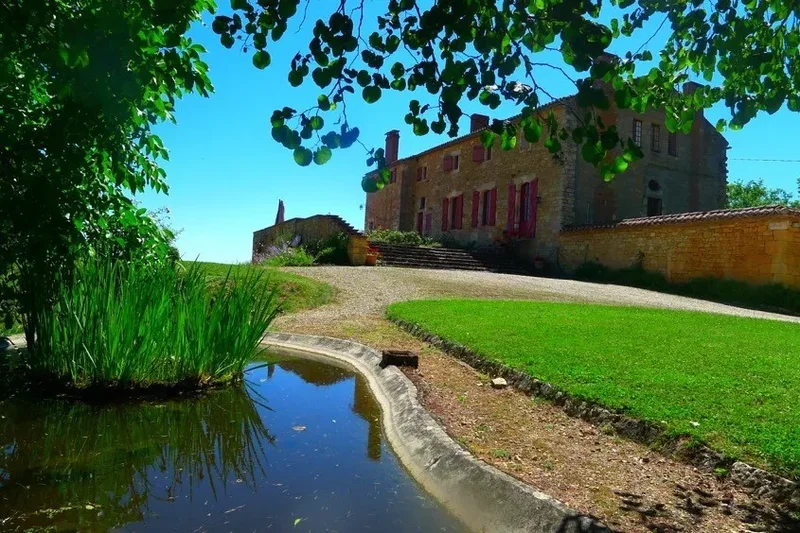 Cahors, Occitanie, France. - Photo 6