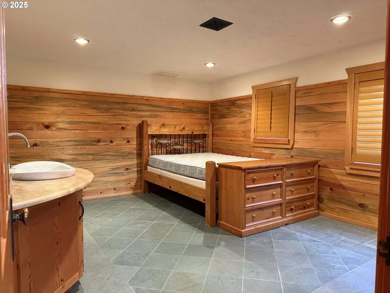 507 Elrod Ave, Maupin, OR 97037, Maupin, Oregon, United States. - Photo 18