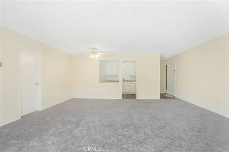 8421 Lindley Avenue, Los Angeles, California, United States. - Photo 6