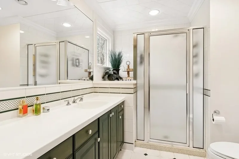6N161 Surrey Road, Wayne, IL 60184, Wayne, Illinois, United States. - Photo 52