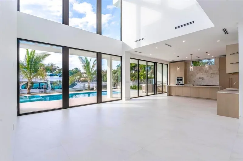 2612 NE 4th St, Pompano Beach, FL 33062, Pompano Beach, FL, United States. - Photo 3