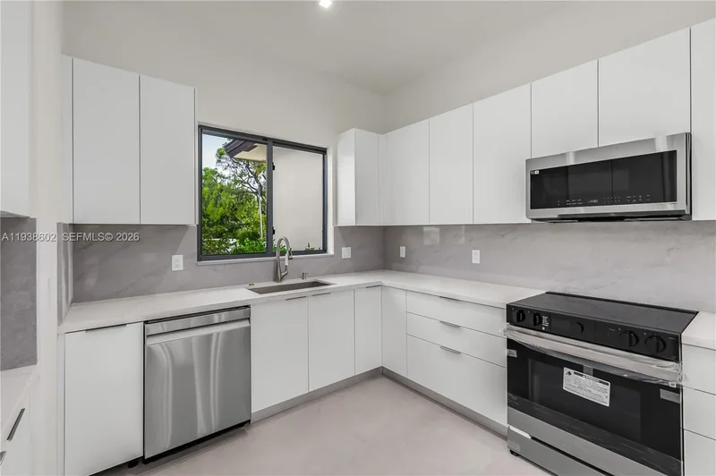 1030 NE 121st St, Miami, Florida, United States. - Photo 16