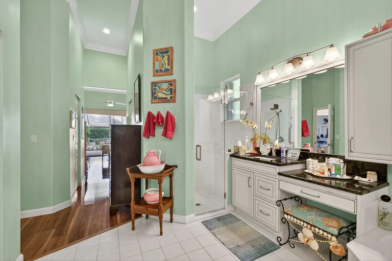 9923 SE Oak Tree Terrace, Tequesta, Florida, United States. - Photo 39