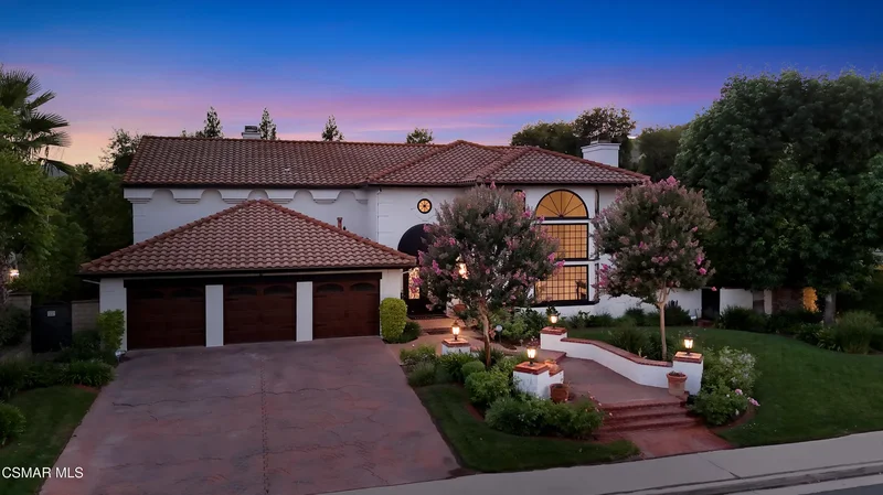 29340 Castlehill Drive, Agoura Hills, CA 91301, Agoura Hills, California, United States. - Photo 2