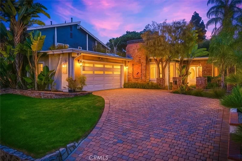 912 N Rowell, Manhattan Beach, California, United States. - Photo 1