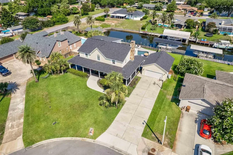 976 Grand Canal St, Gulf Breeze, FL 32563, Gulf Breeze, Florida, United States. - Photo 30