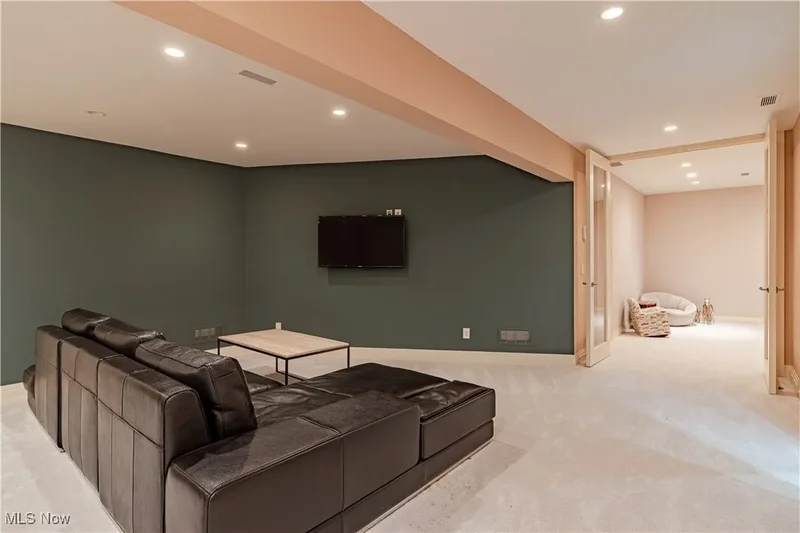 19486 Frazier Drive, Rocky River, OH 44116, Rocky River, Ohio, United States. - Photo 26