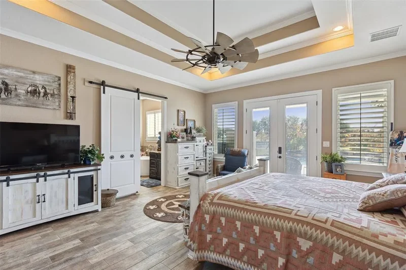 Single Family Residence in Azle