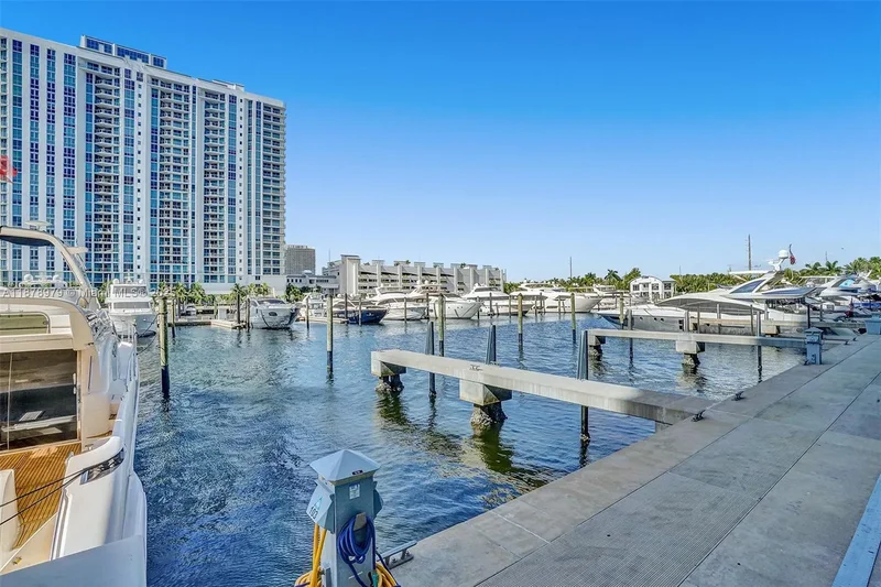 17301 Biscayne Blvd 1207, Golden Beach, Florida, United States. - Photo 33