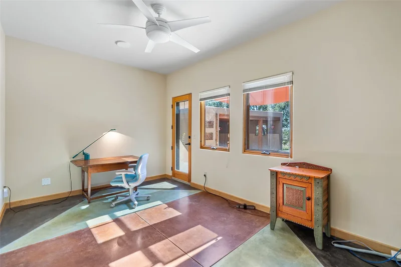 12 Calle Cabito , Santa Fe, NM 87508, Santa Fe, New Mexico, United States. - Photo 6